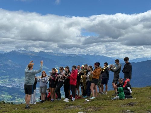 1fb70648-c27d-4673-90fd-c91e9fc16977 1